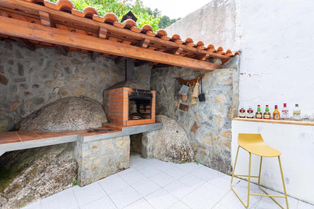 Appartamento A Casa Da Rapariga De Cabelo Azul Manteigas Esterno foto