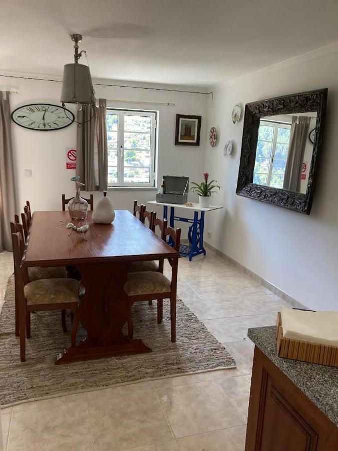 Appartamento A Casa Da Rapariga De Cabelo Azul Manteigas Esterno foto