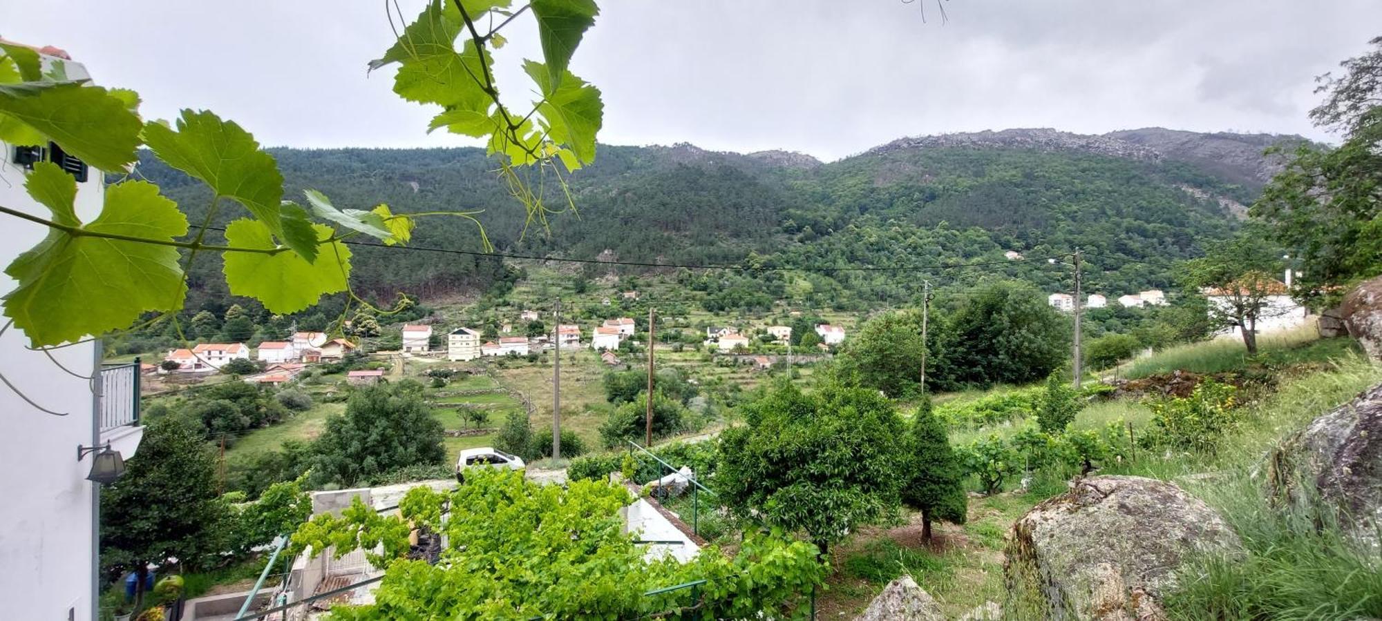 Appartamento A Casa Da Rapariga De Cabelo Azul Manteigas Esterno foto