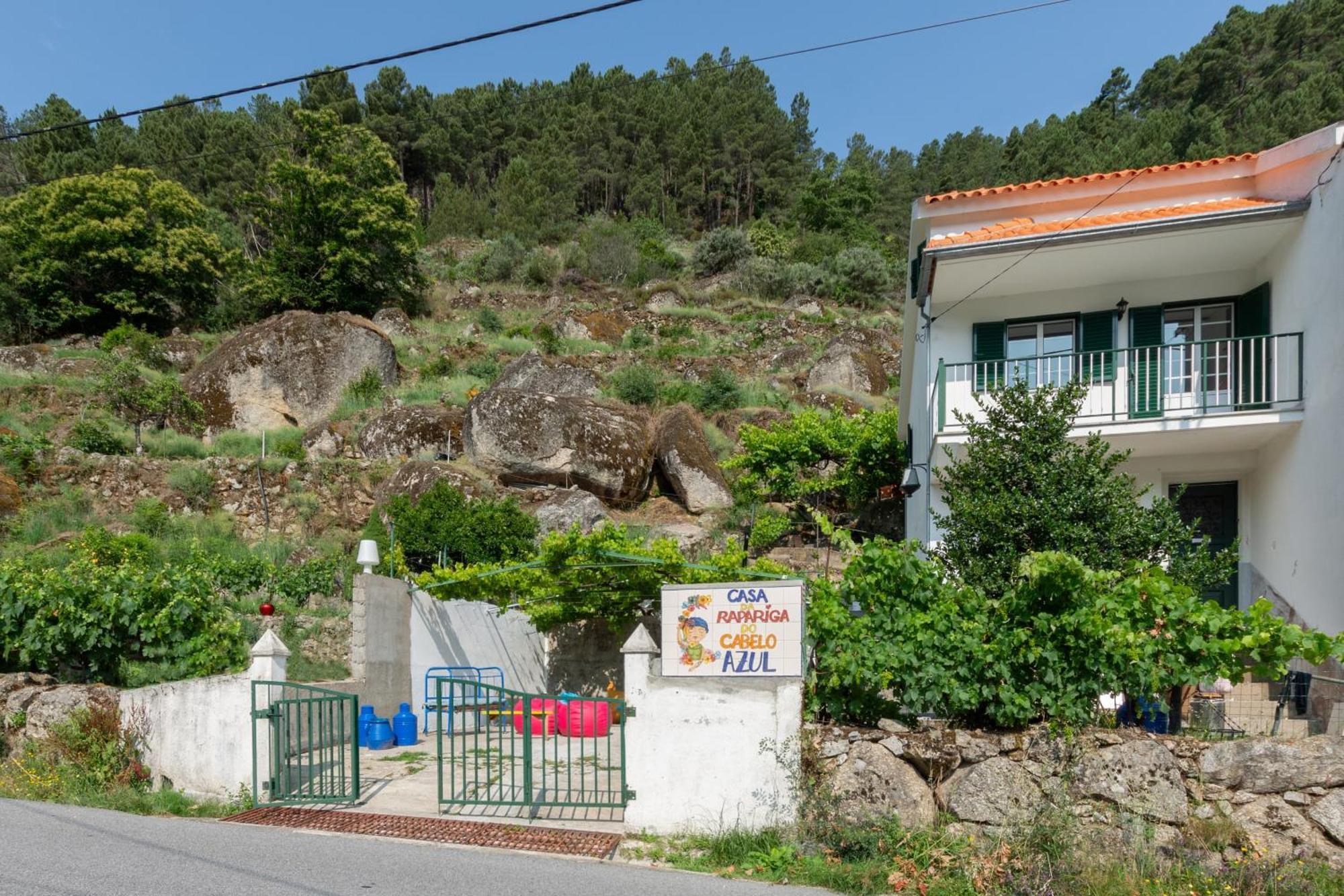 Appartamento A Casa Da Rapariga De Cabelo Azul Manteigas Esterno foto